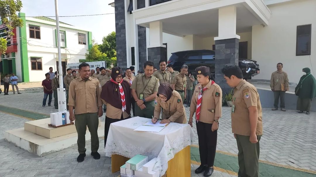 PENCANANGAN ECO OFFICE BBTNLL